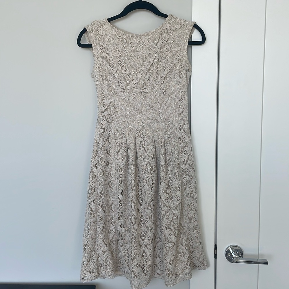 Tan/Cream Midlength Dress Barn size 6